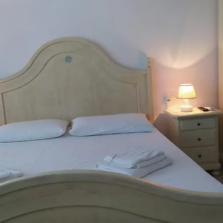 Vendégház Nurache Orosei